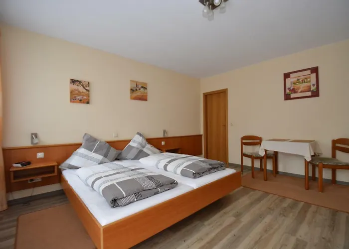 Weingut***pension Guenther Scholtes Maison d'hôtes Leiwen